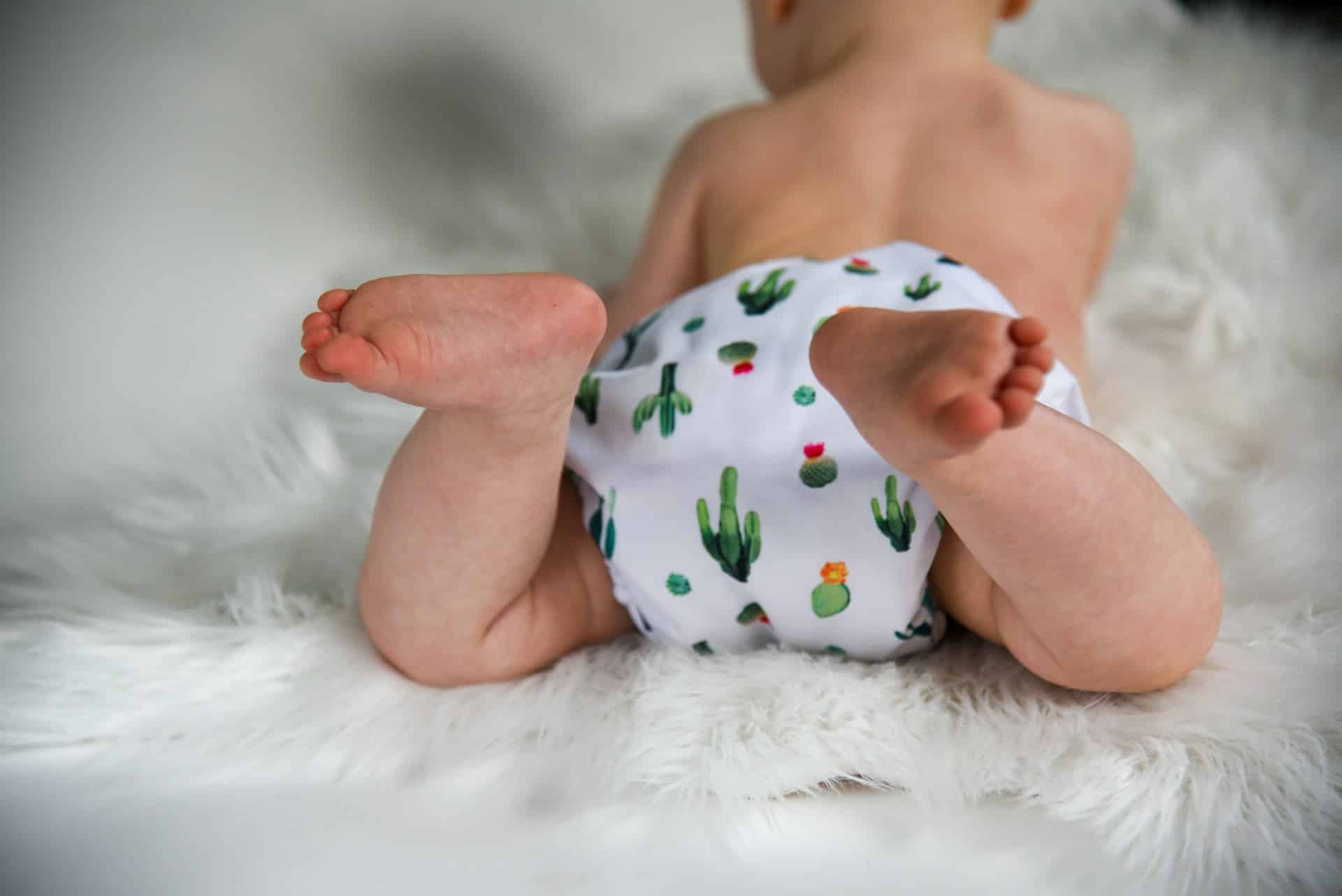 Zöld, sárga, nyálkás? Újszülött széklet színek és jelentésük