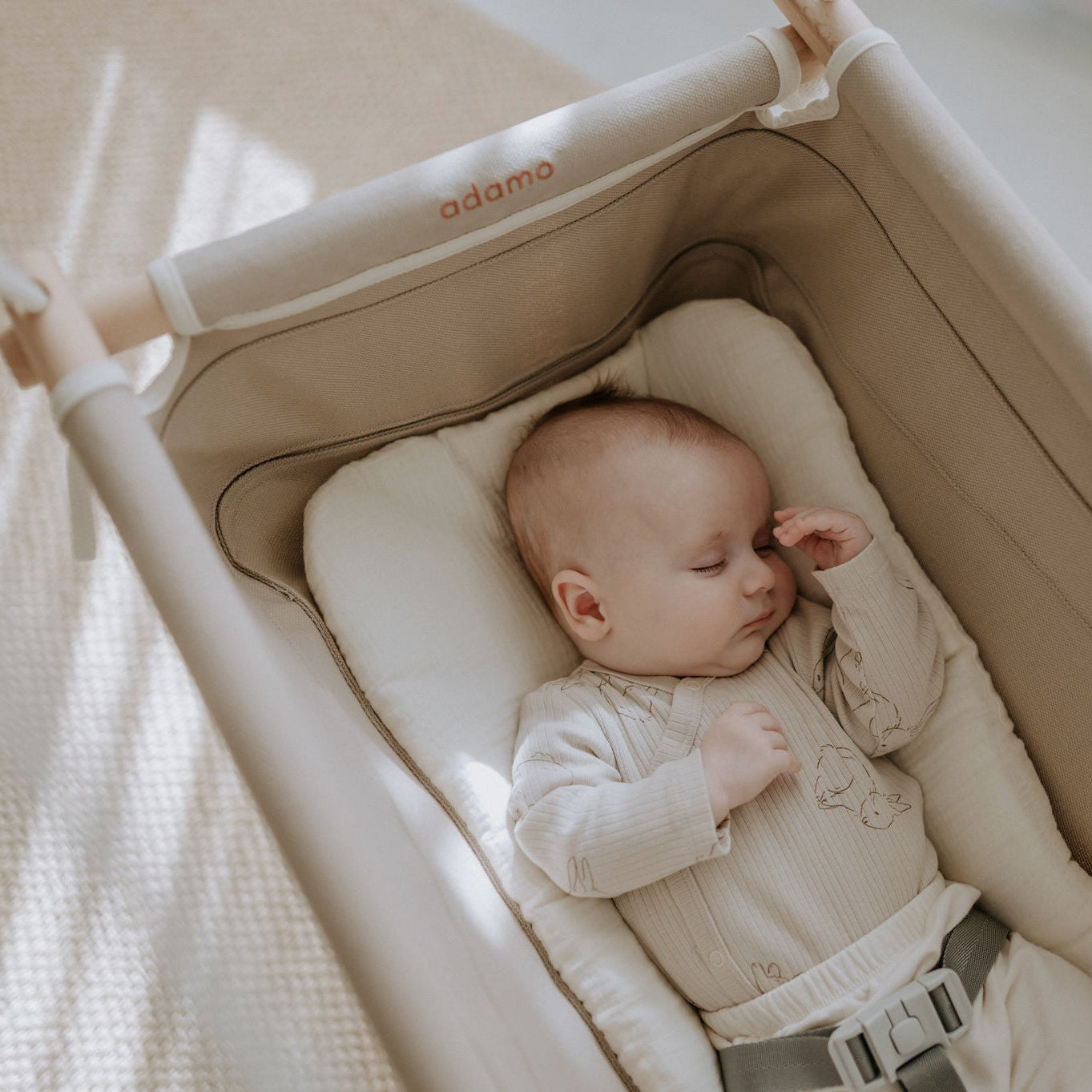 Adamo Prémium Babahinta Bézs