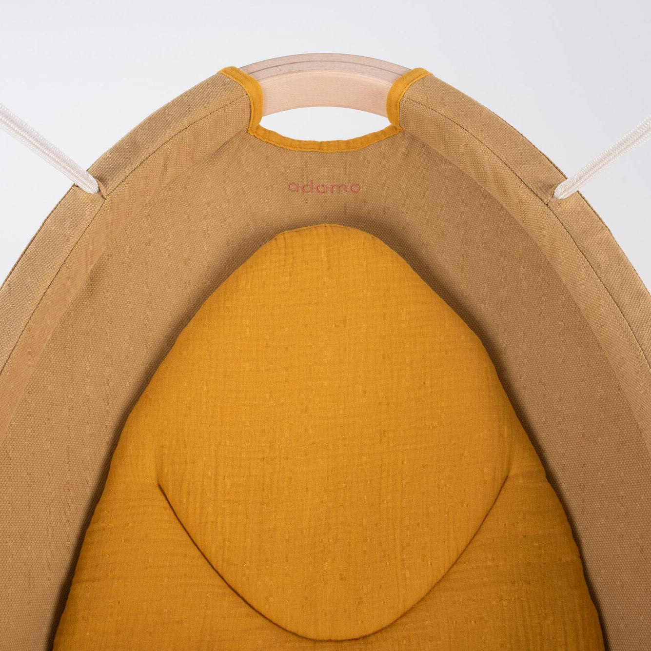 Adamo Lux babahinta Mustár